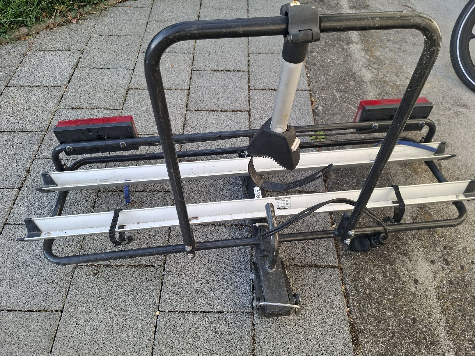 Supporti per biciclette: Fahrradträger, Veloträger – Usato da Lotzwil venduto da Evivalacurva