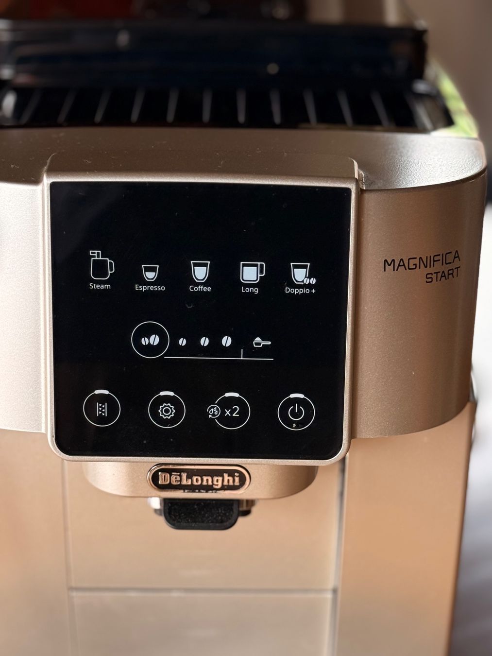 De'Longhi Kaffeemaschinen & Espressomaschinen: Kaffeemaschine DeLonghi Magnifica Start – Gebraucht aus Zürich von El-Ga 4