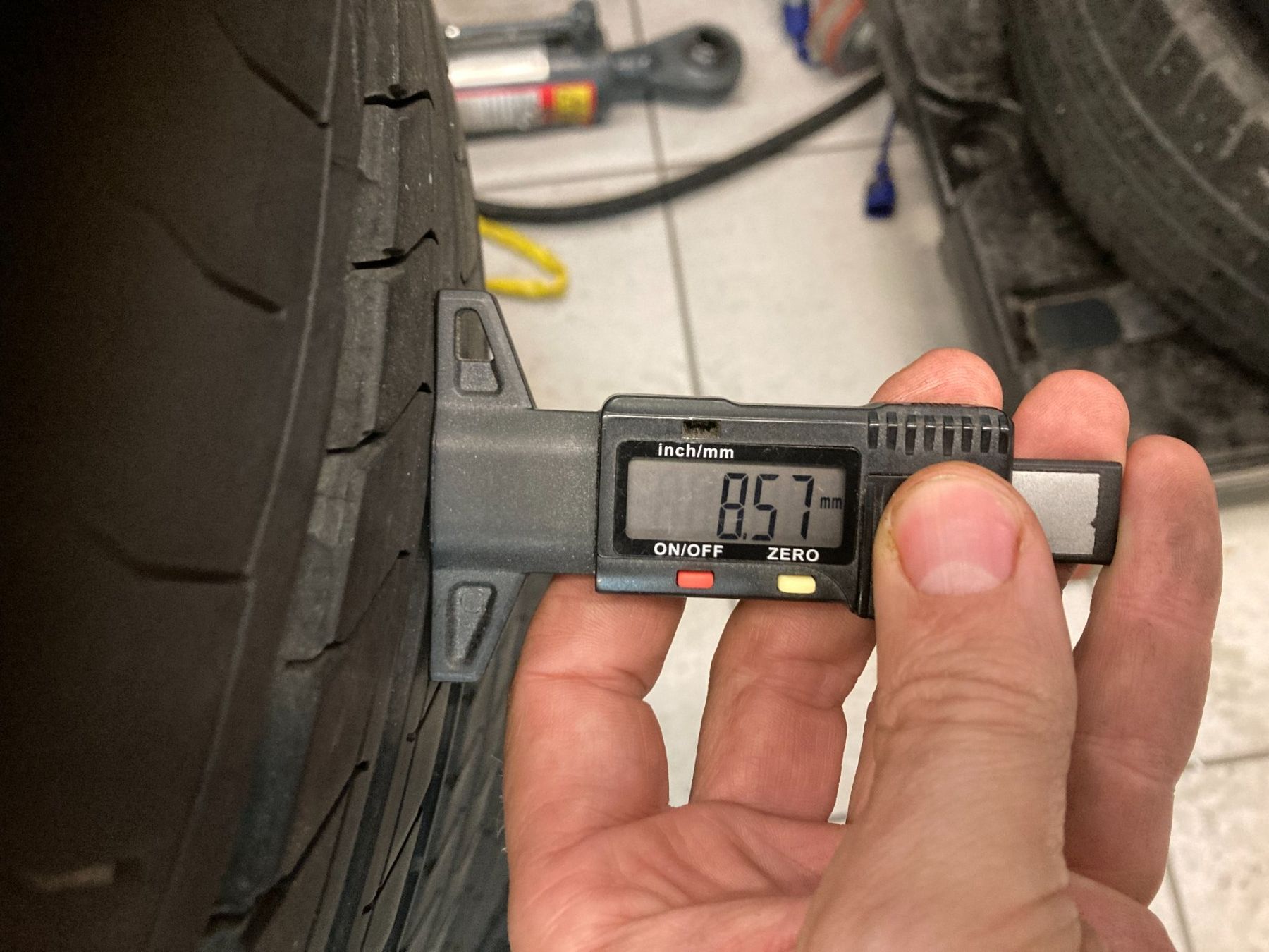 Continental Pneus & Kompletträder: 215/65R16 C Sommerpneu C Continental – Neu und originalverpackt aus Cham von WB2223 5