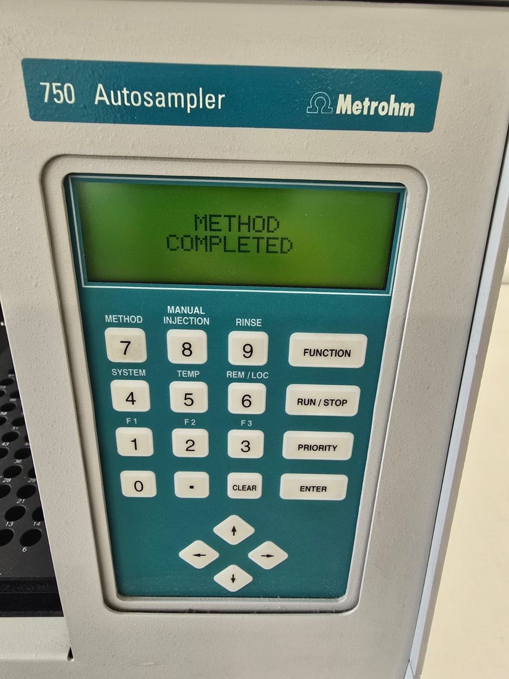 Metrohm Tutte le macchine: Metrohm 750 autosampler – Difettoso da Niederdorf venduto da LeptonAG_Labor 4