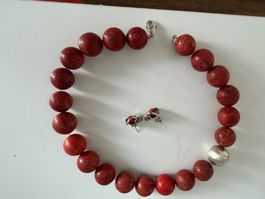 Wunderschöne Halskette aus rosa Korallenperlen mit Ohrringen