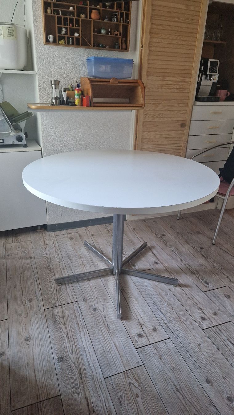 Tavoli: Esstisch rund weiss – Usato da Regensdorf venduto da ine_5yys