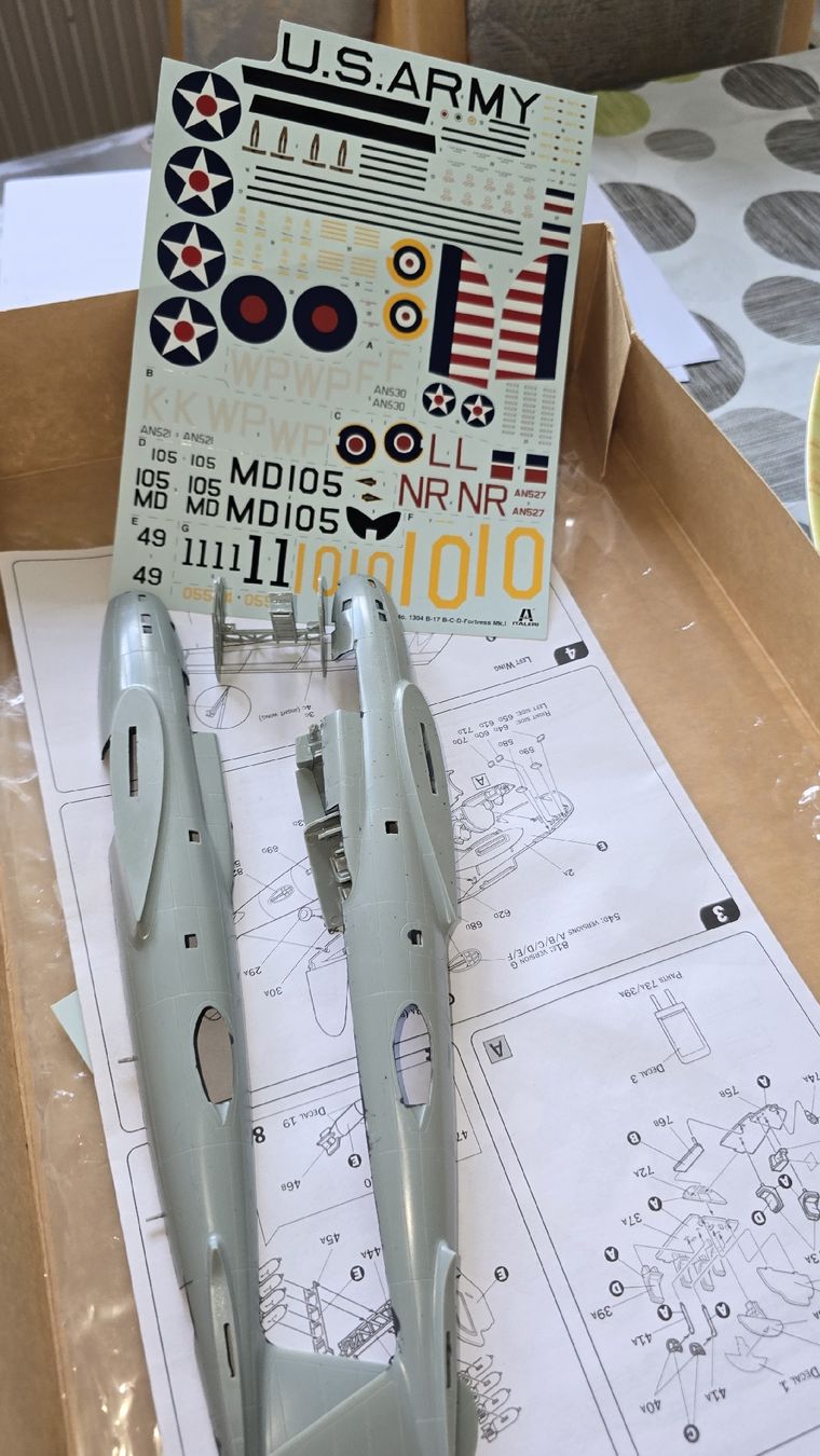 Italeri Modellbausätze & Standmodelle: B-17  FORTRESS Mk1 – Neu und originalverpackt aus Balsthal von cri_8tqn 1