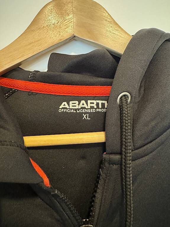 Giacche: Abarth Softshell Jacke Gr XL (L) – Usato da Tägerwilen venduto da pescatore76 2