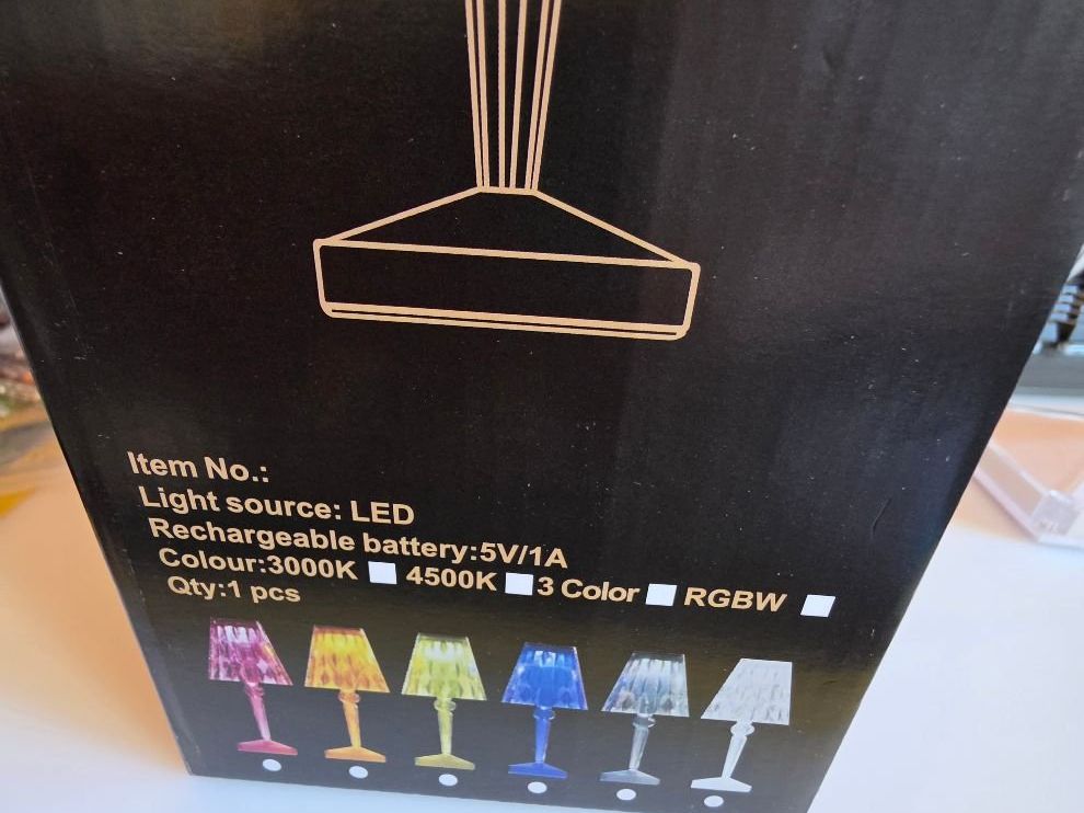 Lampes: CRYSTAL TABLE LAMP – Neuf avec emballage d'origine à Dintikon par bonita099 2