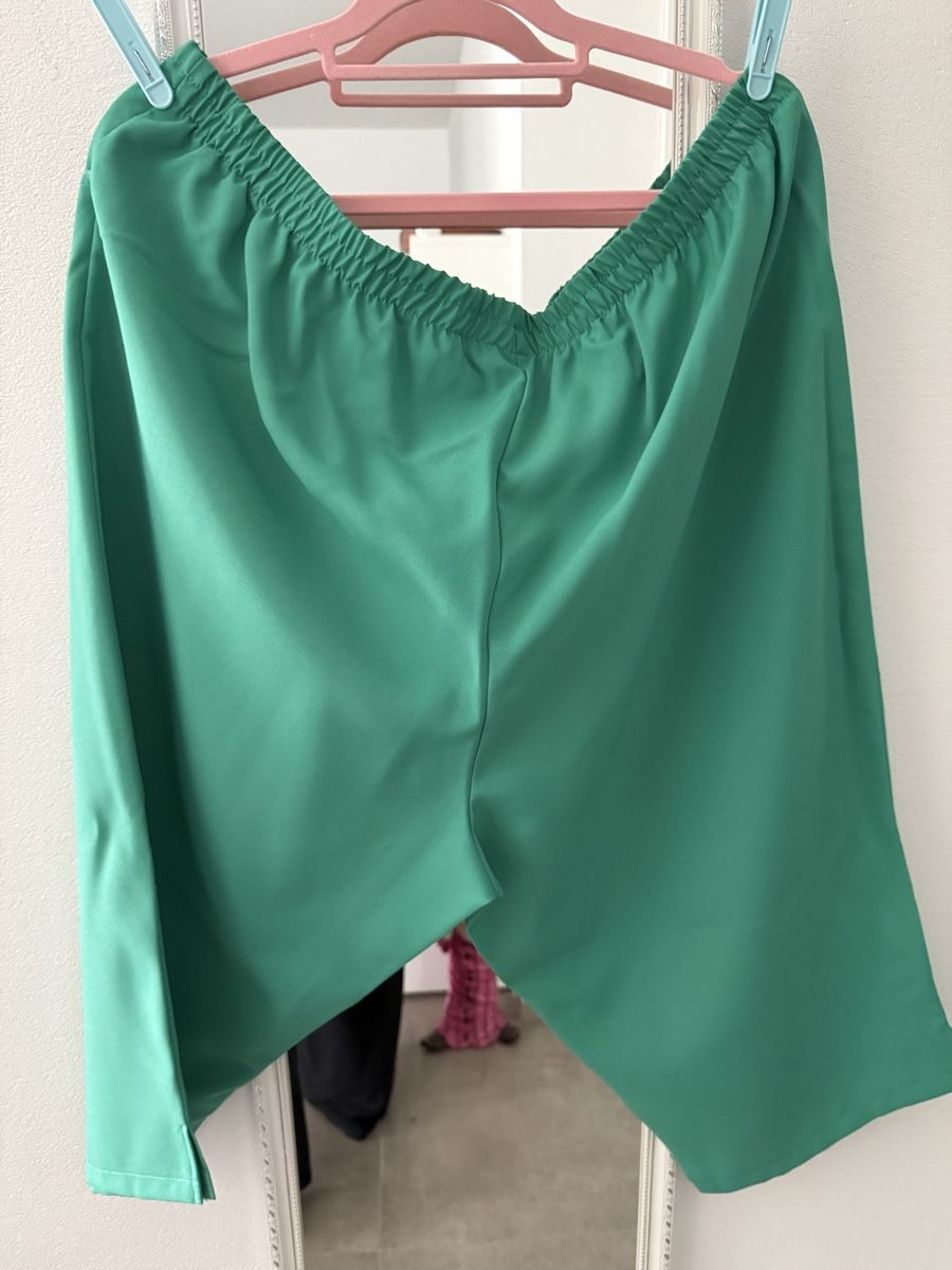 Pantaloni: Hose Grösse 54.         3/4 Länge – Usato da Pfeffikon LU venduto da pepino17 1