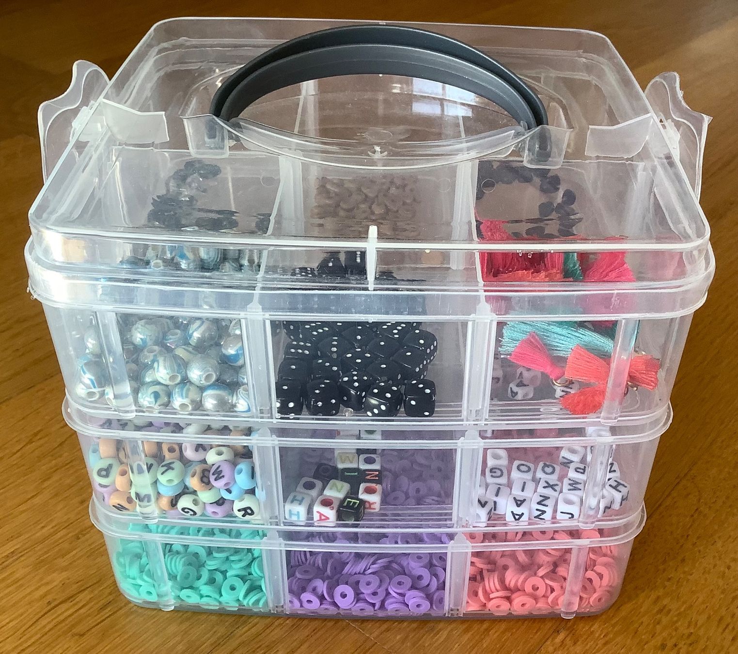 Kit bricolage: Perlen Set in Aufbewahrungsbox – Usato da Adliswil venduto da Urspirit 1