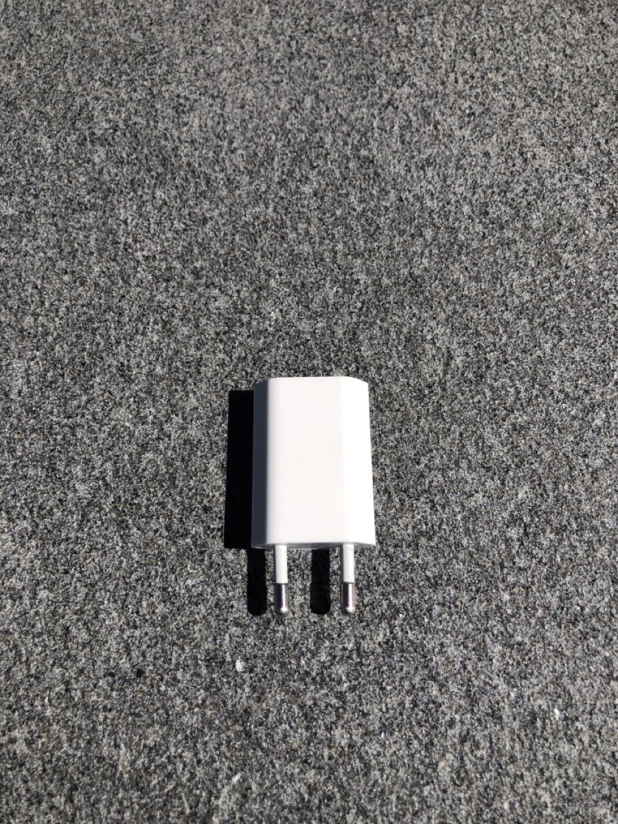 Apple Unità & Adattatore: Iphone Ladestecker – Usato da Merligen venduto da iTzRafi