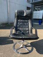 Schwarzer Ledersessel, drehbarer Chromfuss, 70er/80er