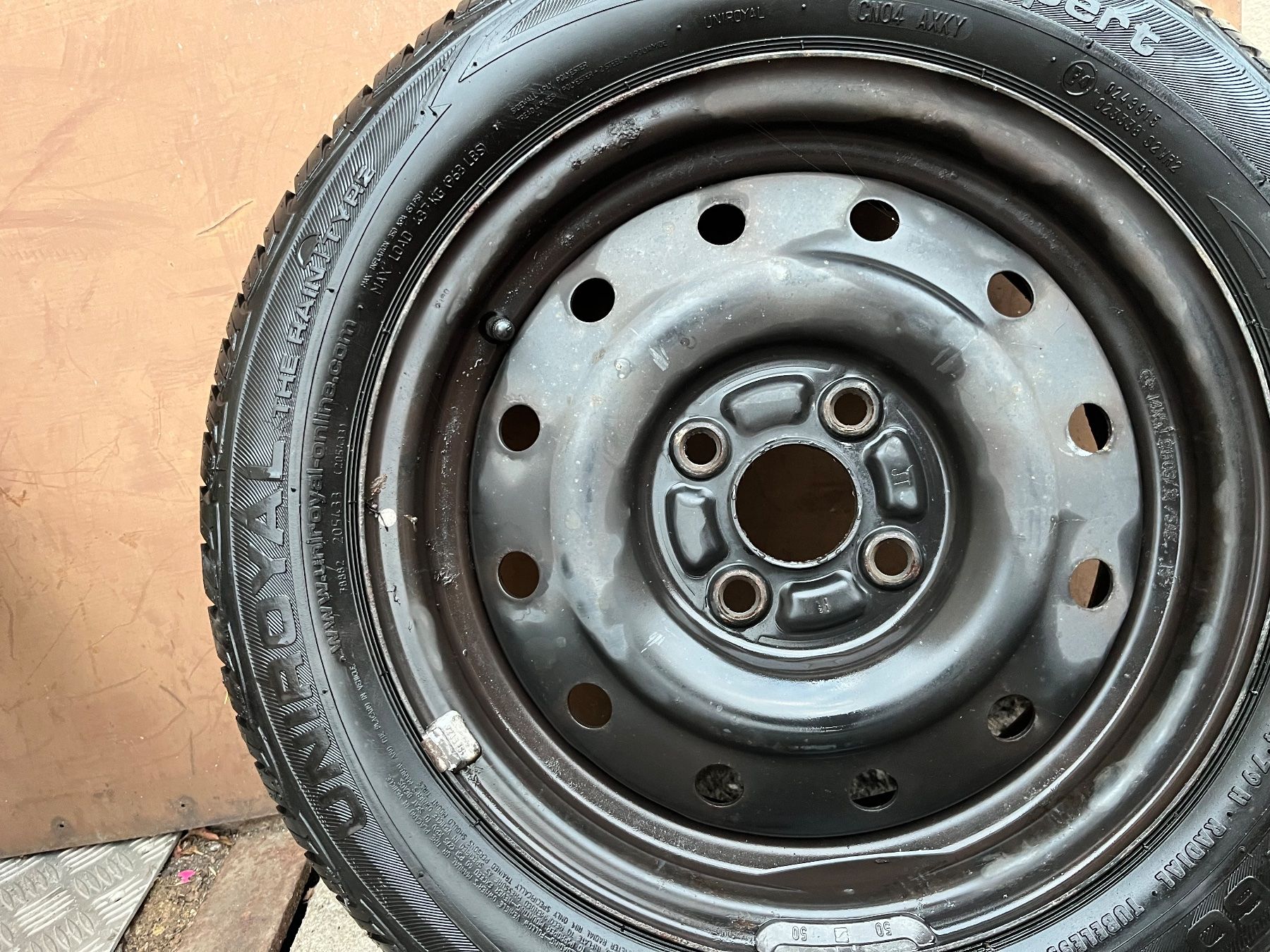 Uniroyal Pneumatici & Ruote complete: Felge mit Pneu – Usato da bretzwil venduto da nightflasher 3