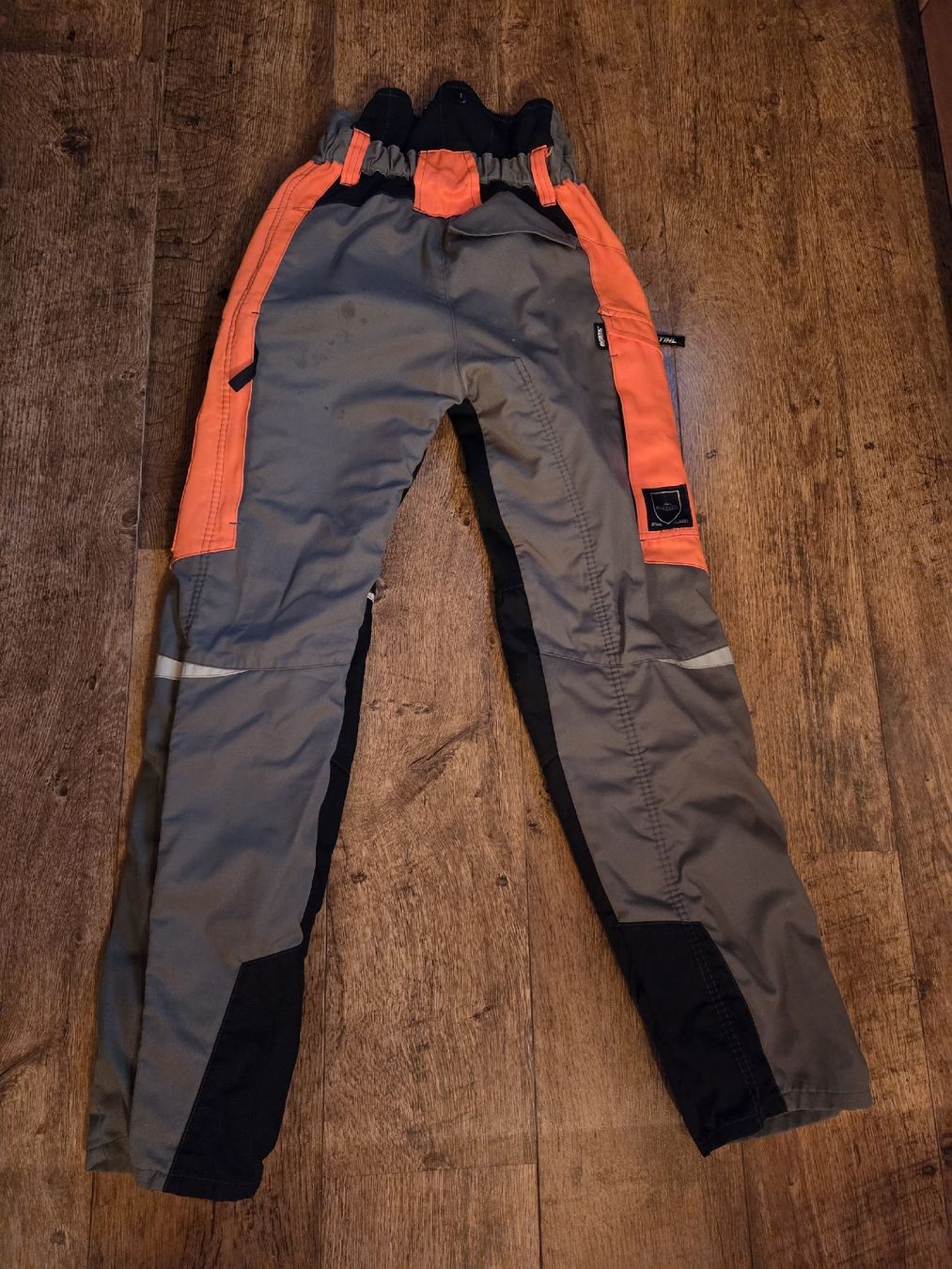 Pantaloni: Schnittschutzhose Stihl Function Ergo grau orange XS – Usato da Grindelwald venduto da schonegg 2