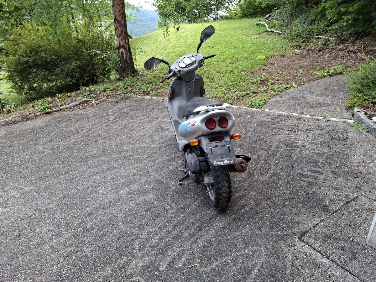 Sym Scooter: Scooter SYM 50 CM3 – Usato da Moutier venduto da Linou 2