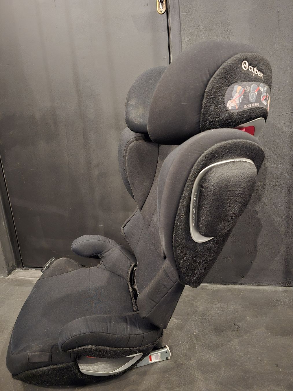 Cybex Seggiolini per auto: Cybex Solution X2 Fix Kindersitz Gr. 2/3, 15-36kg – Usato da Sent venduto da Wuhuunana 2