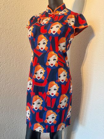 Cheongsam Kleid mit Einzigartigem Muster Gr M wie NEU Bunt