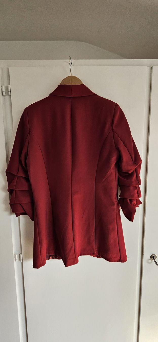 Completi & Tailleur: Blazer dunkelrot Grösse M – Usato da Rombach venduto da ThriftBetter 1