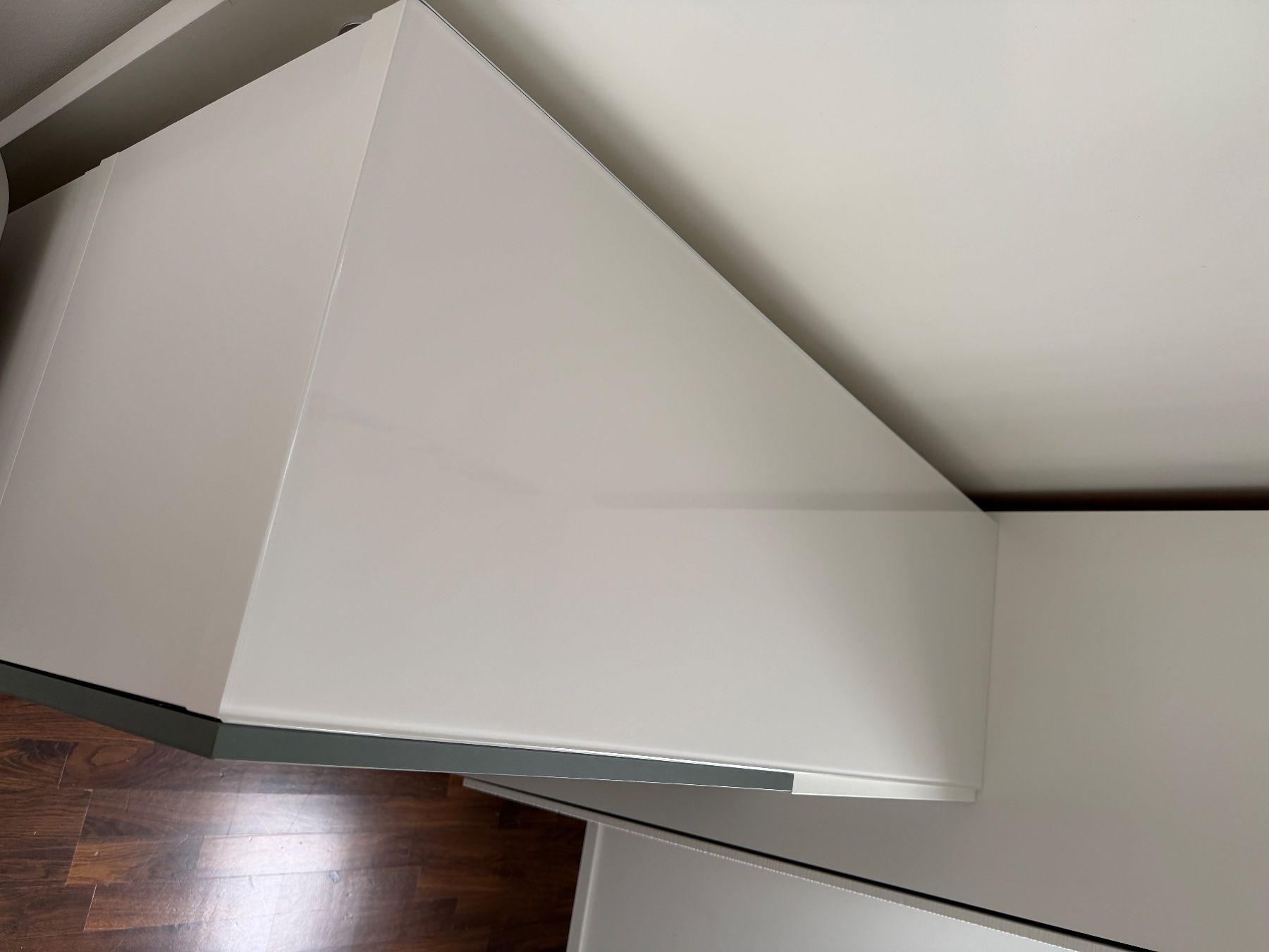 Ikea Piatti di portata: Deckplatte Glas Besta, 120x40 cm – Usato da Zürich venduto da MelanieA2101