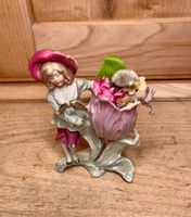 Blumenmädchen, Porzellanfigur