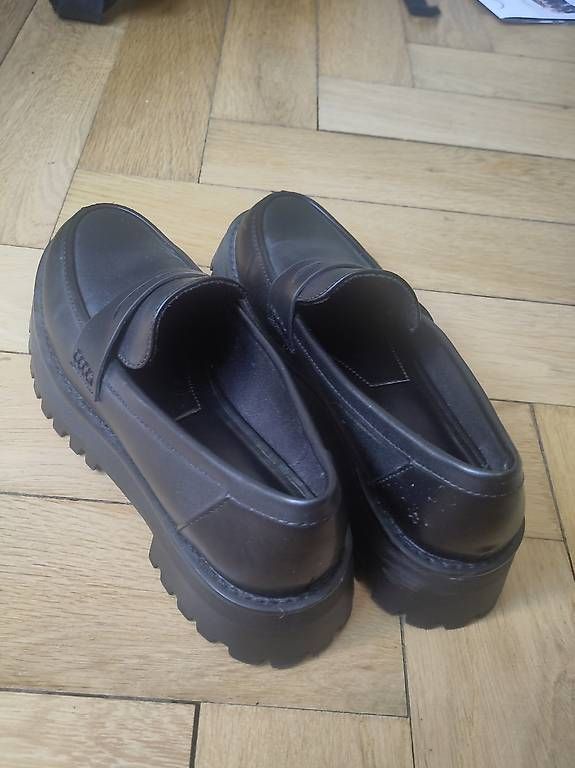 Stradivarius Scarpe da donna: Stradivarius Loafers 39 – Usato da Bern venduto da Lyner