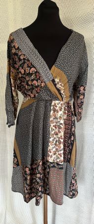 Leichtes, herziges Sommerkleid von New Style Italy Gr. 36/38