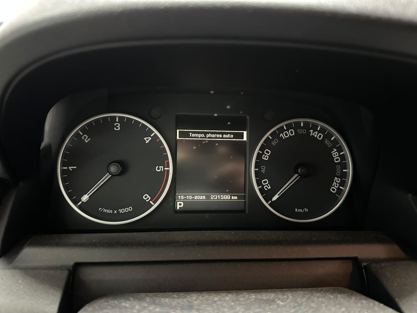 Land Rover Autos: LAND ROVER Discovery 3.0 SDV6 Graphite Automatic – Gebraucht aus Aclens von sob_9bqn 3