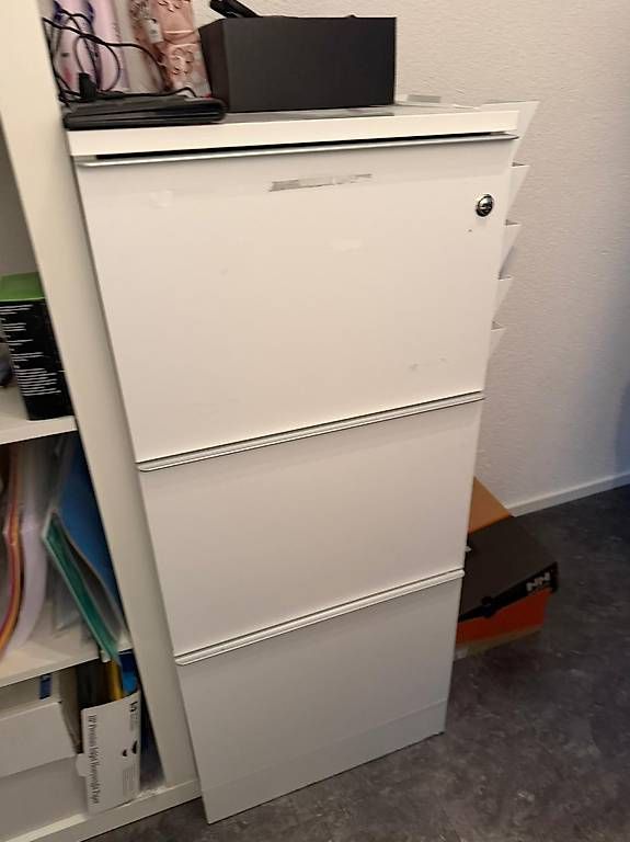 Armadi: Aktenschrank – Usato da Fraubrunnen venduto da san_nz9p