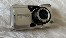 Olympus µ[mju:] ZOOM 105 analoge Kamera mit Zubehör