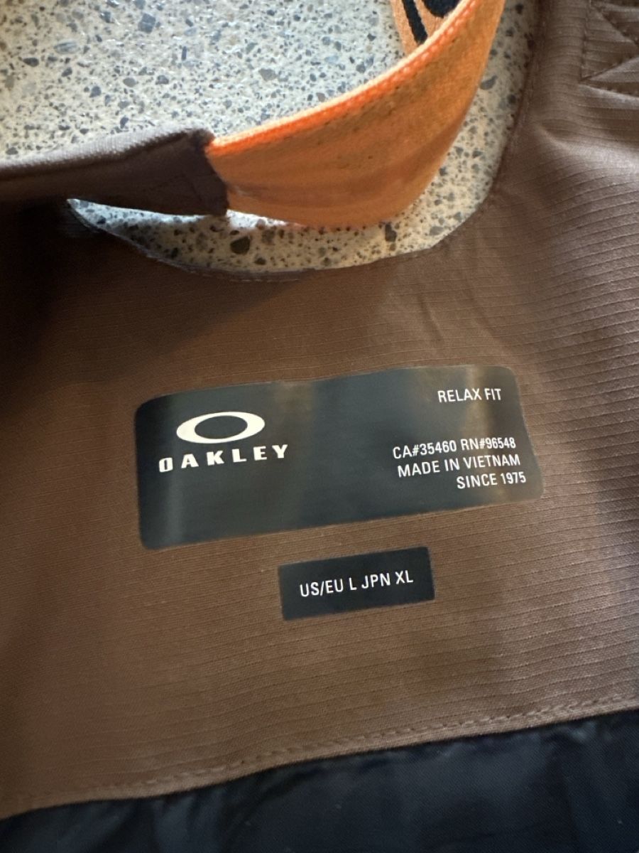 Oakley Pantalons: Oakley Snowboardlatzhose L – D'occasion à Biberstein par Anka01 5