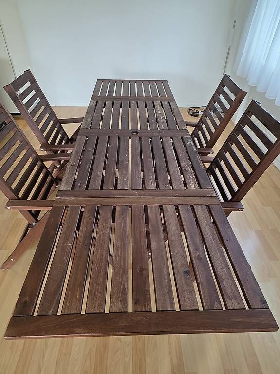 Set di tavolo e panche: Balkontisch mit 4 Stühlen – Usato da Egliswil venduto da Belinda82 1