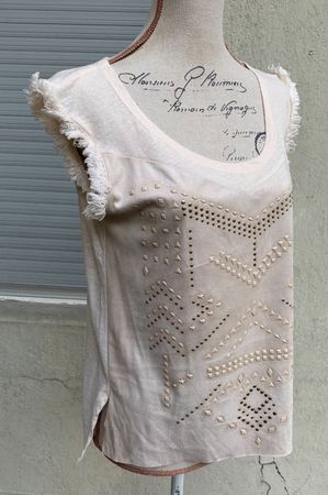 Superbe t-shirt à clous tons sur tons ZARA franges t.S