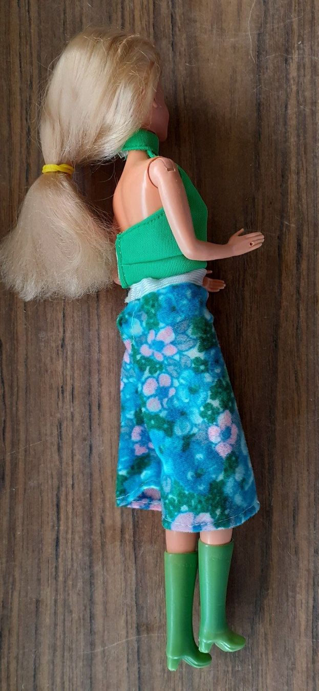 Bambole: Barbie 1970er mit Stuhl und Accessoires – Usato da Mörschwil venduto da lindaswunderkiste 5