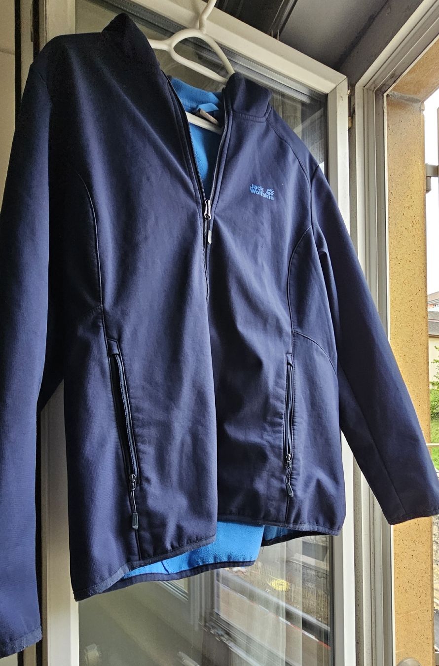 Giacche: Blouson Jack Wolfskin bleu – Usato da Yverdon-les-Bains venduto da van_dq65 1