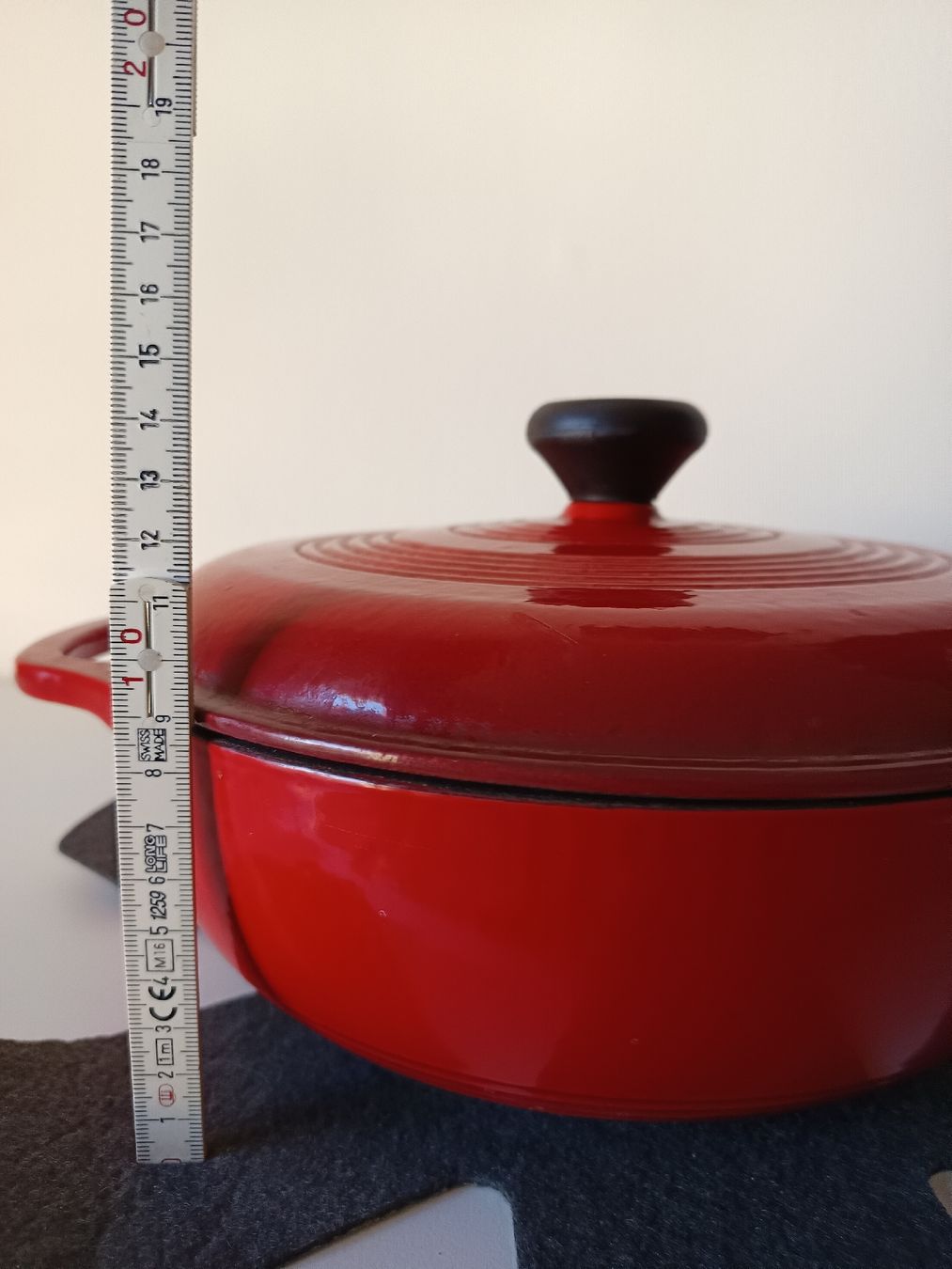 Pyrex Padelle: Pyrex rote Gusseisenpfanne – Usato da Romanshorn venduto da Stark_Tony8 4