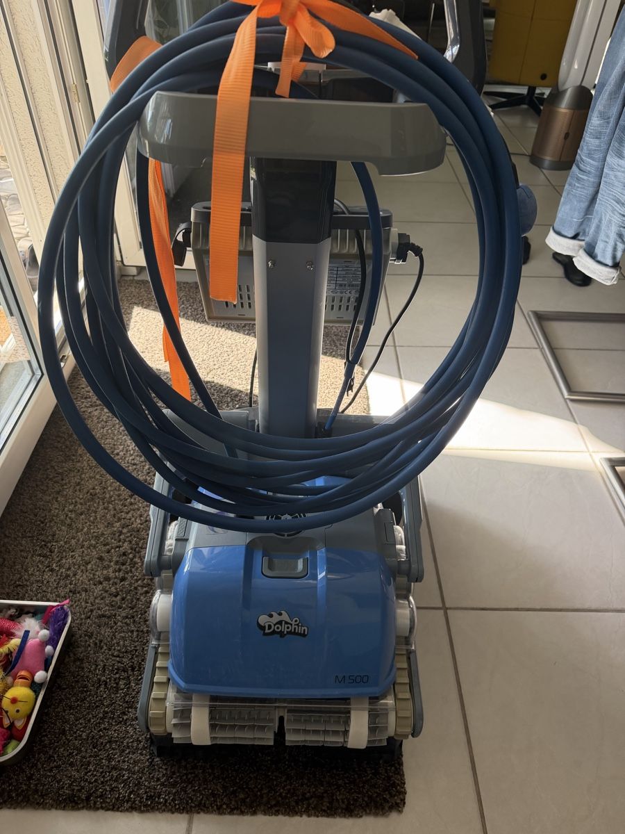 Dolphin Accessori per Piscine: Poolroboter Dolphin M5 mit Kabel und Filter – Usato da Niederönz venduto da steckroger 2