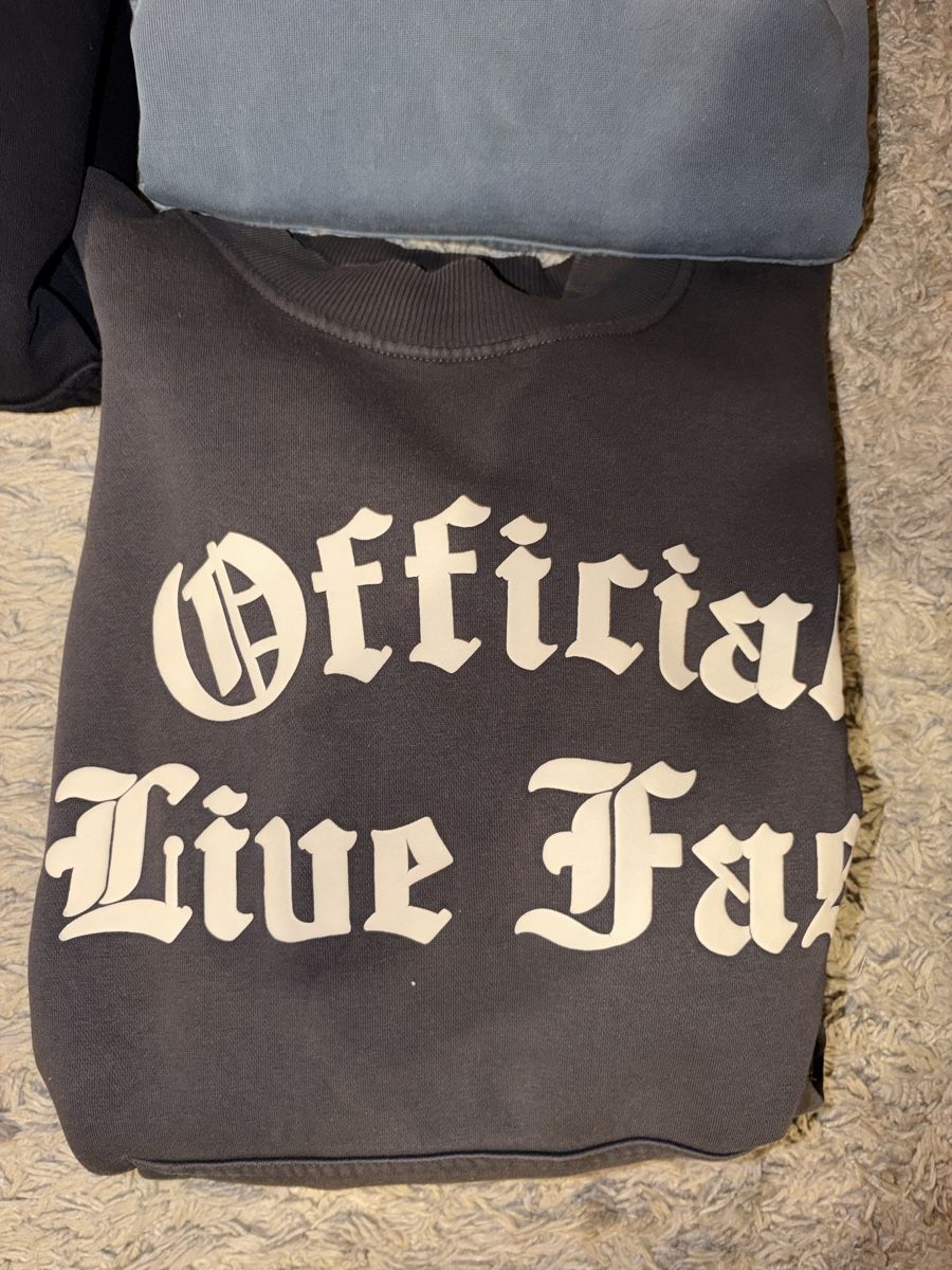 Live Fast Die Young Maglioni & Felpe: LFDY Hoodies 3er Pack – Usato da Visperterminen venduto da lgresell 1