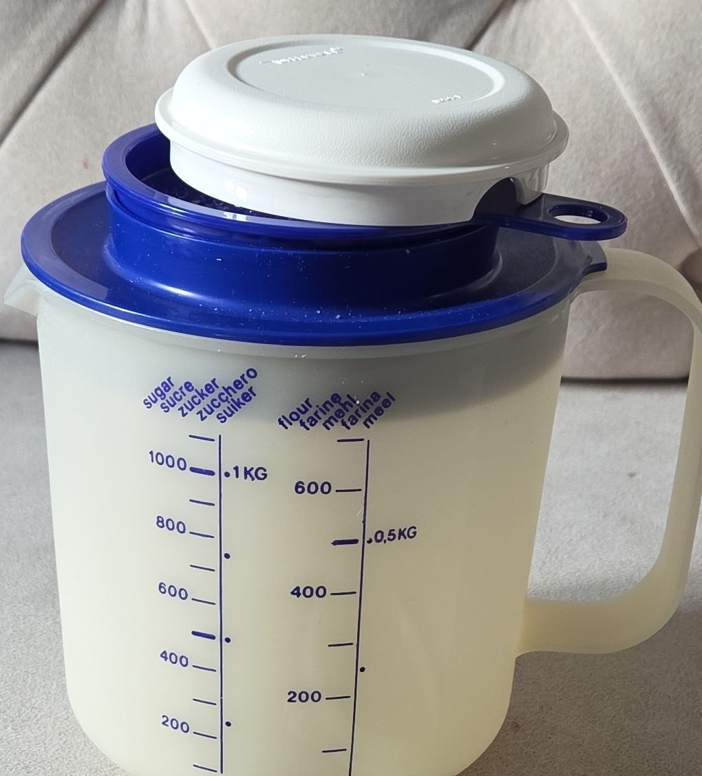 Pichet Tupperware gradué avec couvercles - Idéal cuisine! (Neu (gemäss ...