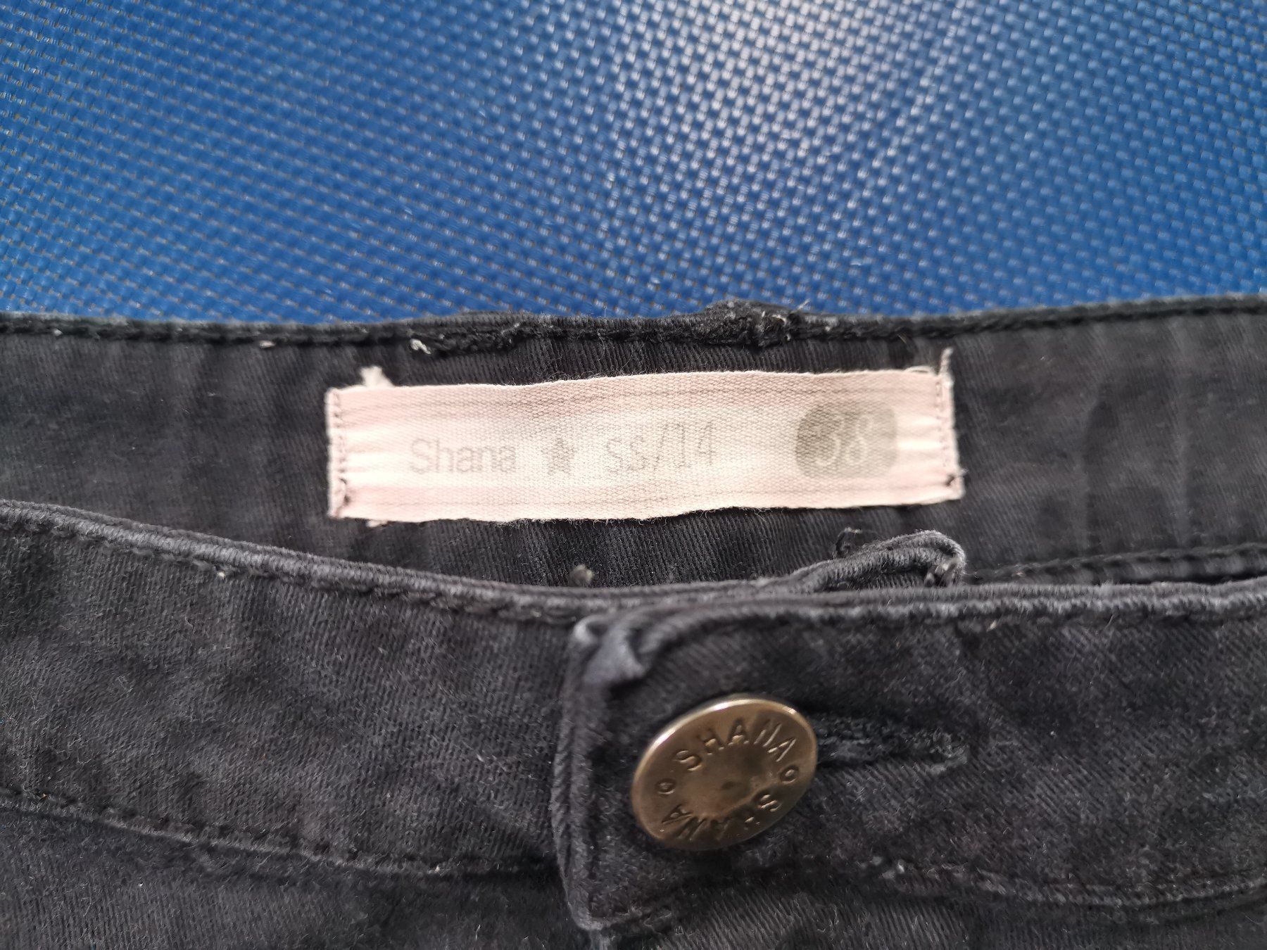Jeans: Jeansshorts Grösse 38 schwarz – Gebraucht aus Münsingen von Nik_und_Kat 2