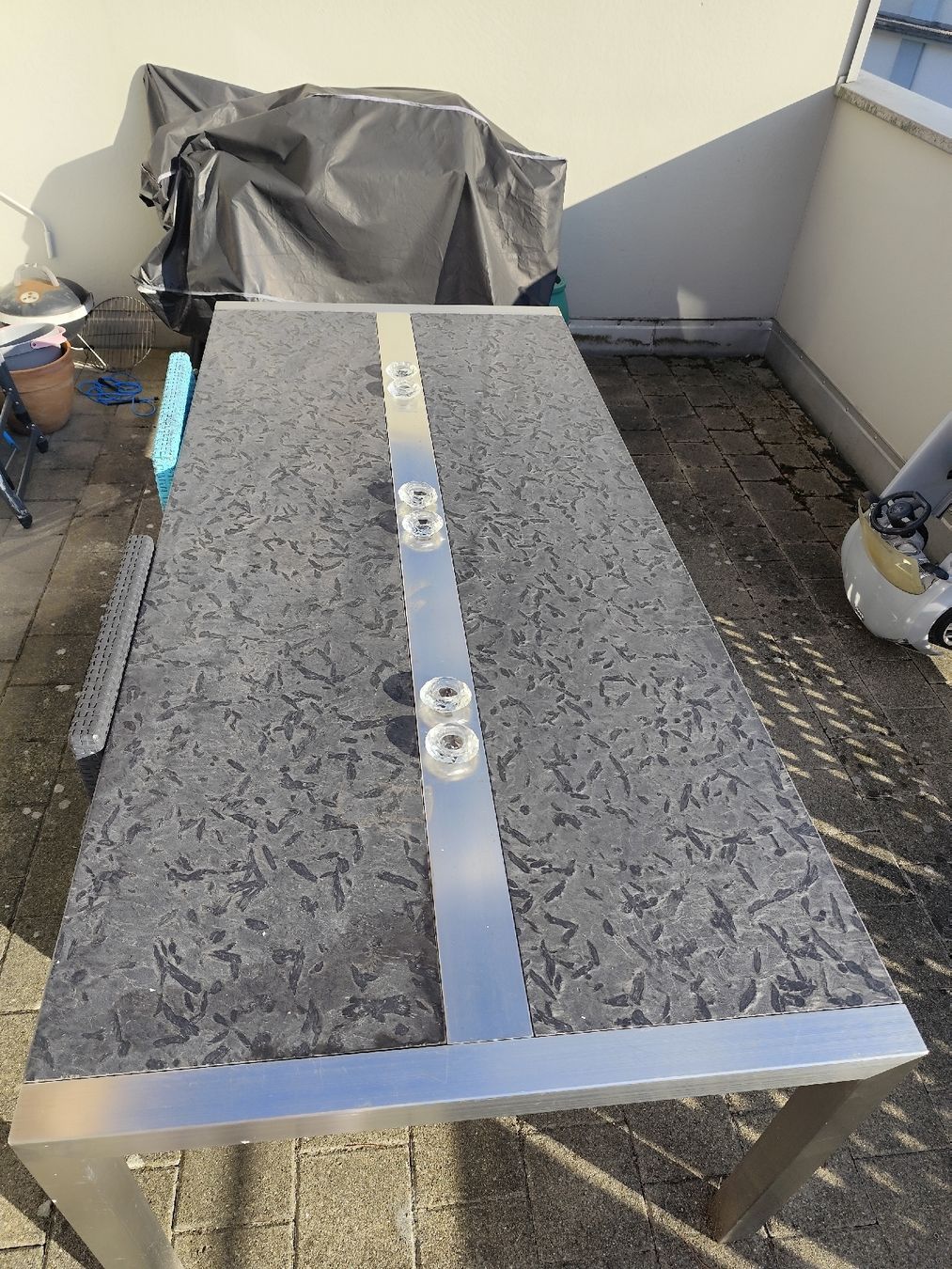 Tables: robuster Esstisch mit Schieferplatten, in Wallisellen! – D'occasion à Regensdorf par any963 2