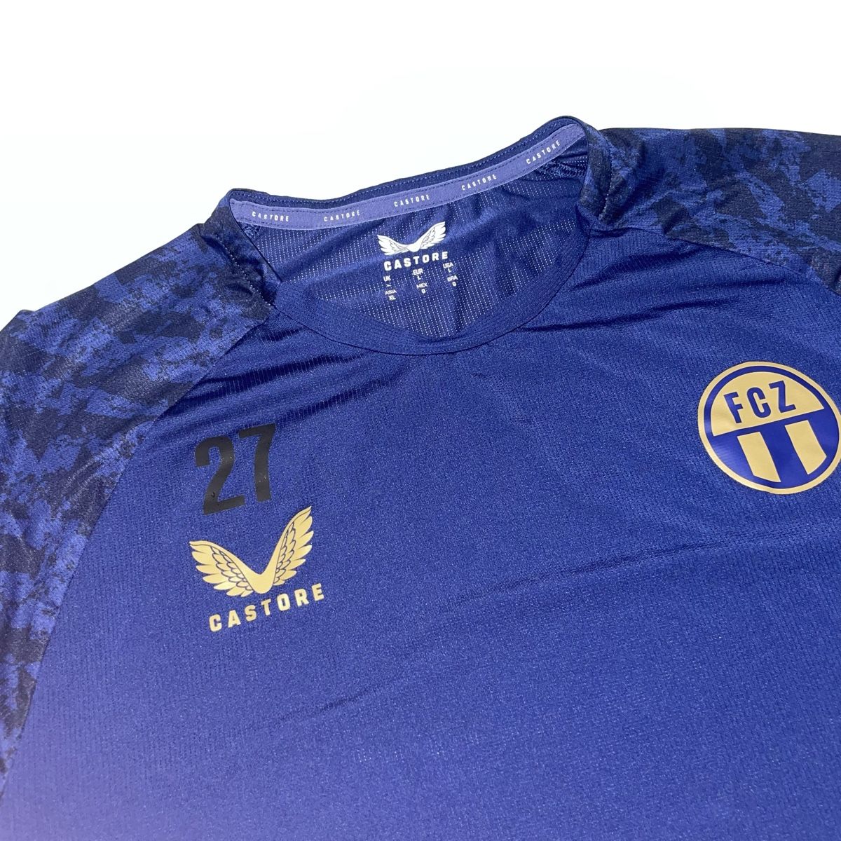 Canottiere & Pantaloni: FC Zürich Trikot Castore – Nuovo (secondo la descrizione) da Mülligen venduto da d.elen402 1