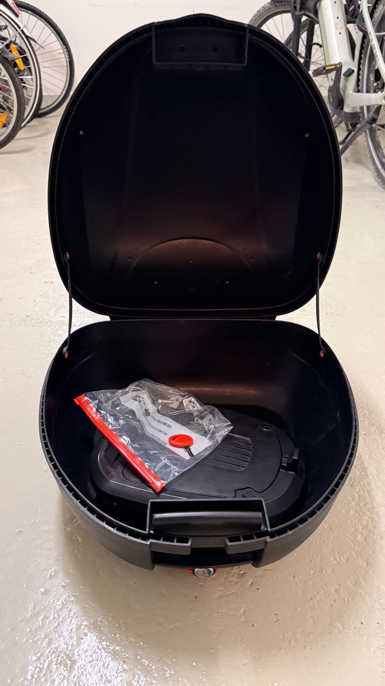Topcases: Topcase Monolock, abschliessbar – D'occasion à Glattbrugg par DvVaKaRa 3