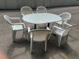 Gartentisch mit 6 Stühlen