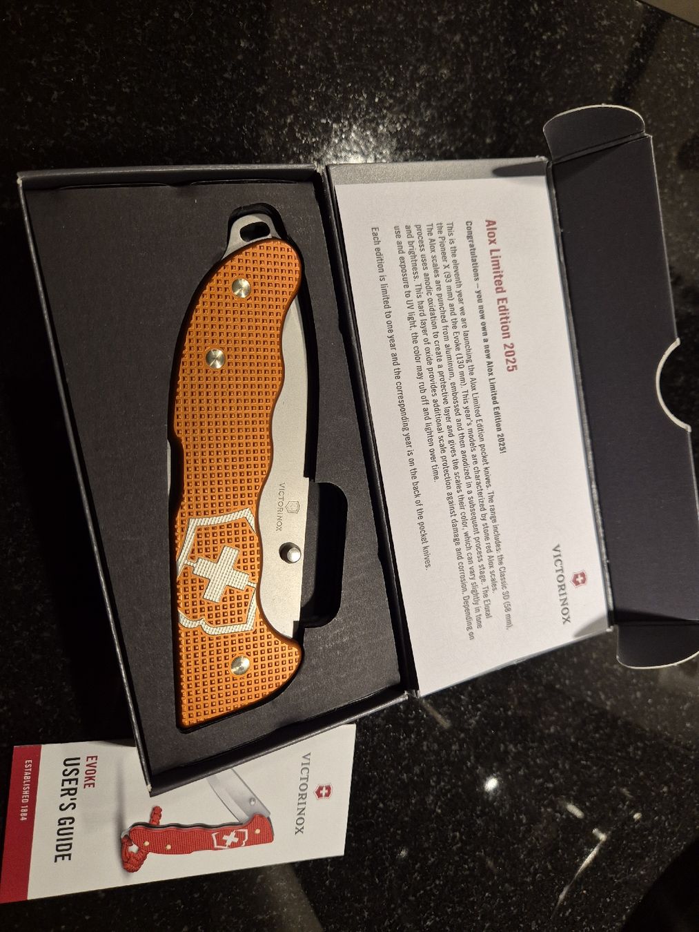 Victorinox Couteaux de poche: Alox Limited Edition 2025 – Neuf avec emballage d'origine à Urtenen-Schönbühl par ste_fdc2 1