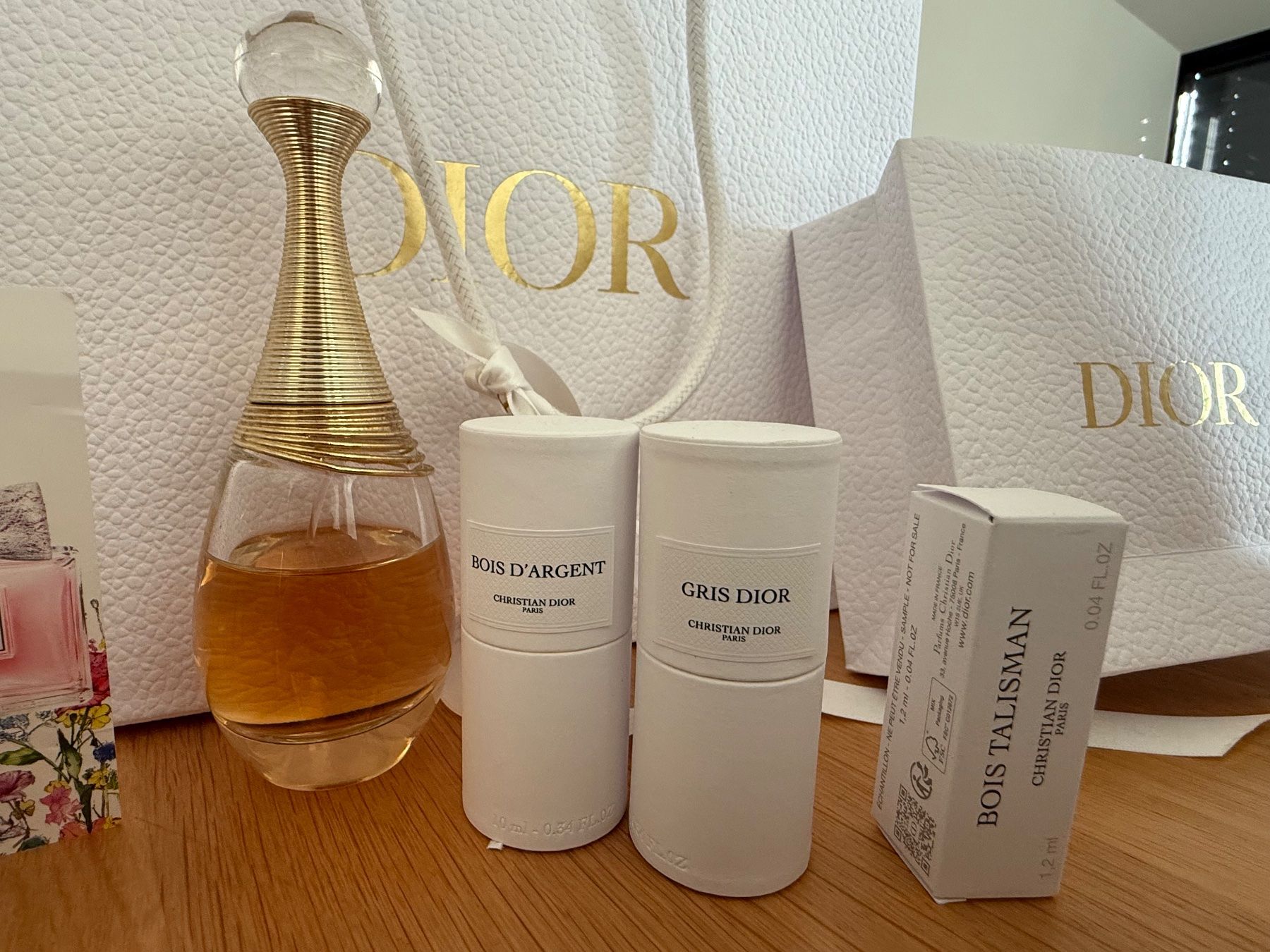 Dior Parfum & Eau de Toilette: Dior Set: Parfum, Beutel, Tuch, Magazine uvm... – Neu (gemäss Beschreibung) aus Basel von Rouge. 5