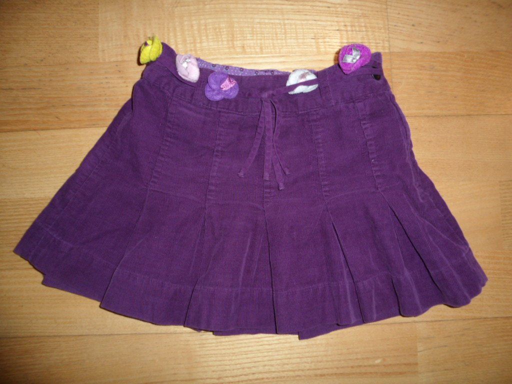 Vestiti & Gonne: Cord Rock Jupe, violett Gr. 98 – Nuovo (secondo la descrizione) da Zeneggen venduto da shemesh_