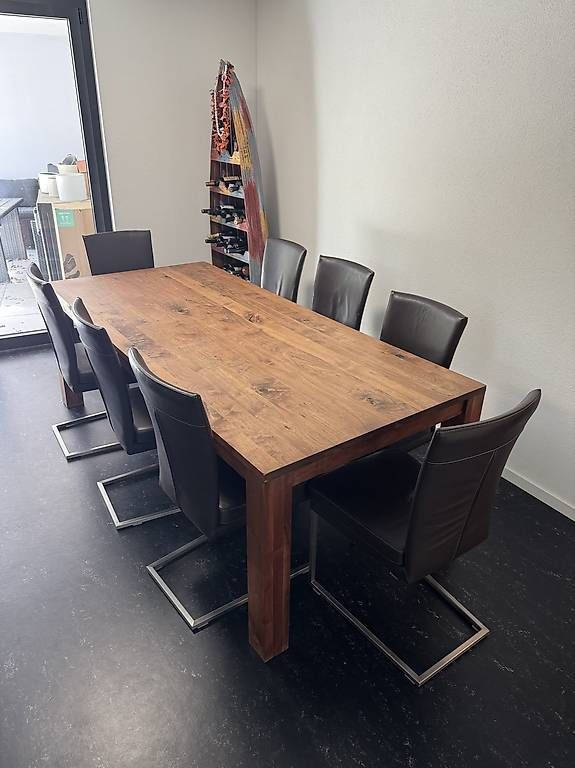 Tavoli: Massiver Holztisch aus Nussbaum – Usato da Bülach venduto da luc_59r8 4