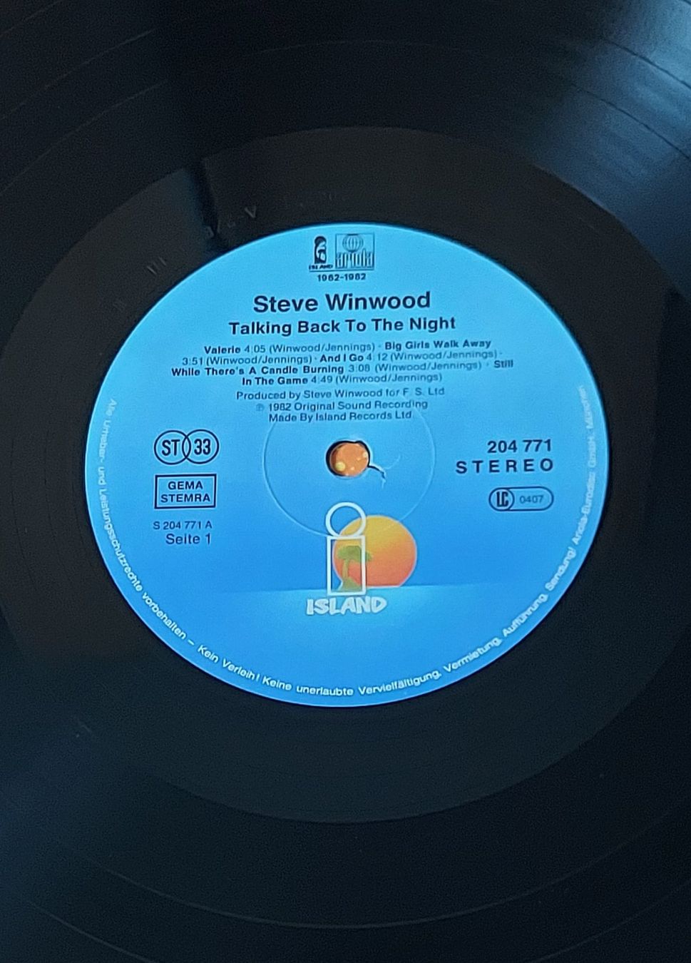 Vinyles: LP - STEVE WINWOOD - TALKING BACK TO THE NIGHT – D'occasion à Steckborn par Quo7 1