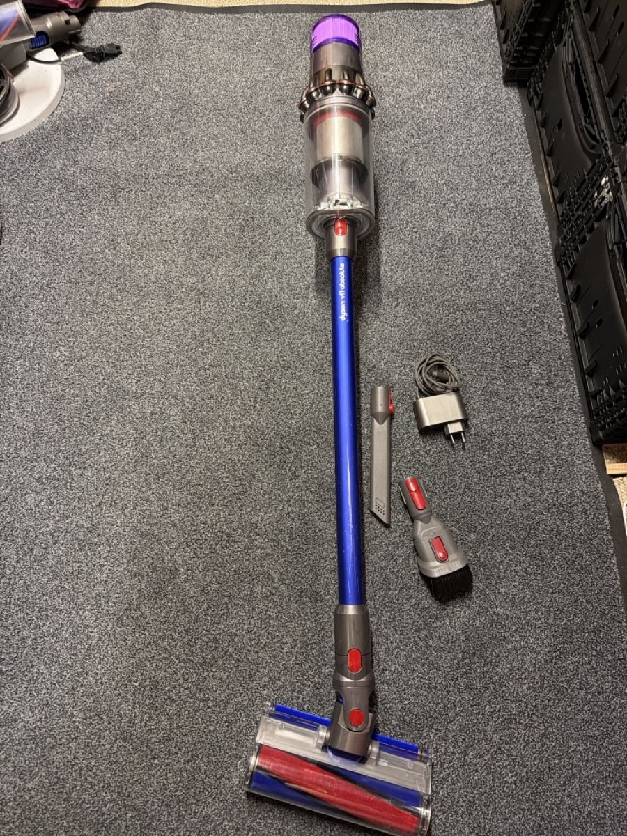 Dyson Aspirapolveri & Accessori: Dyson v11 absolute  – Usato da Landquart venduto da Nnf007