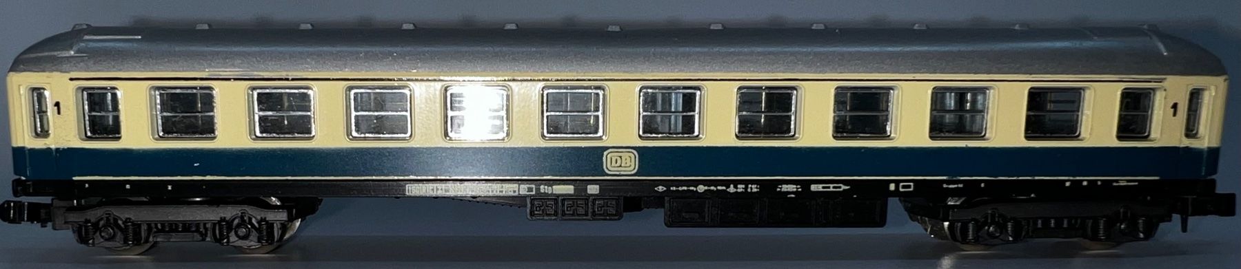 Lima Modellini di ferrovie: Lima 1. Kl Wagen der DB (N) – Usato da Basel venduto da jonnyhaas