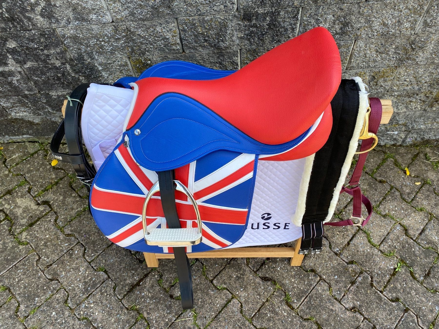 Selle & Accessori: schöner Vielseitigkeitssattel – Usato da Feldbach venduto da Fea1 7