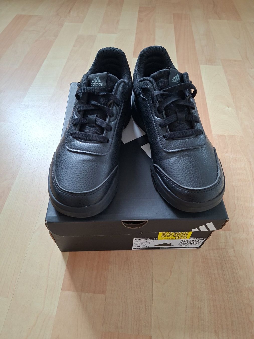 Adidas Scarpe da uomo: Sneaker Gr. 35.5 – Nuovo e nell'imballaggio originale da Niederlenz venduto da ion_gv7d