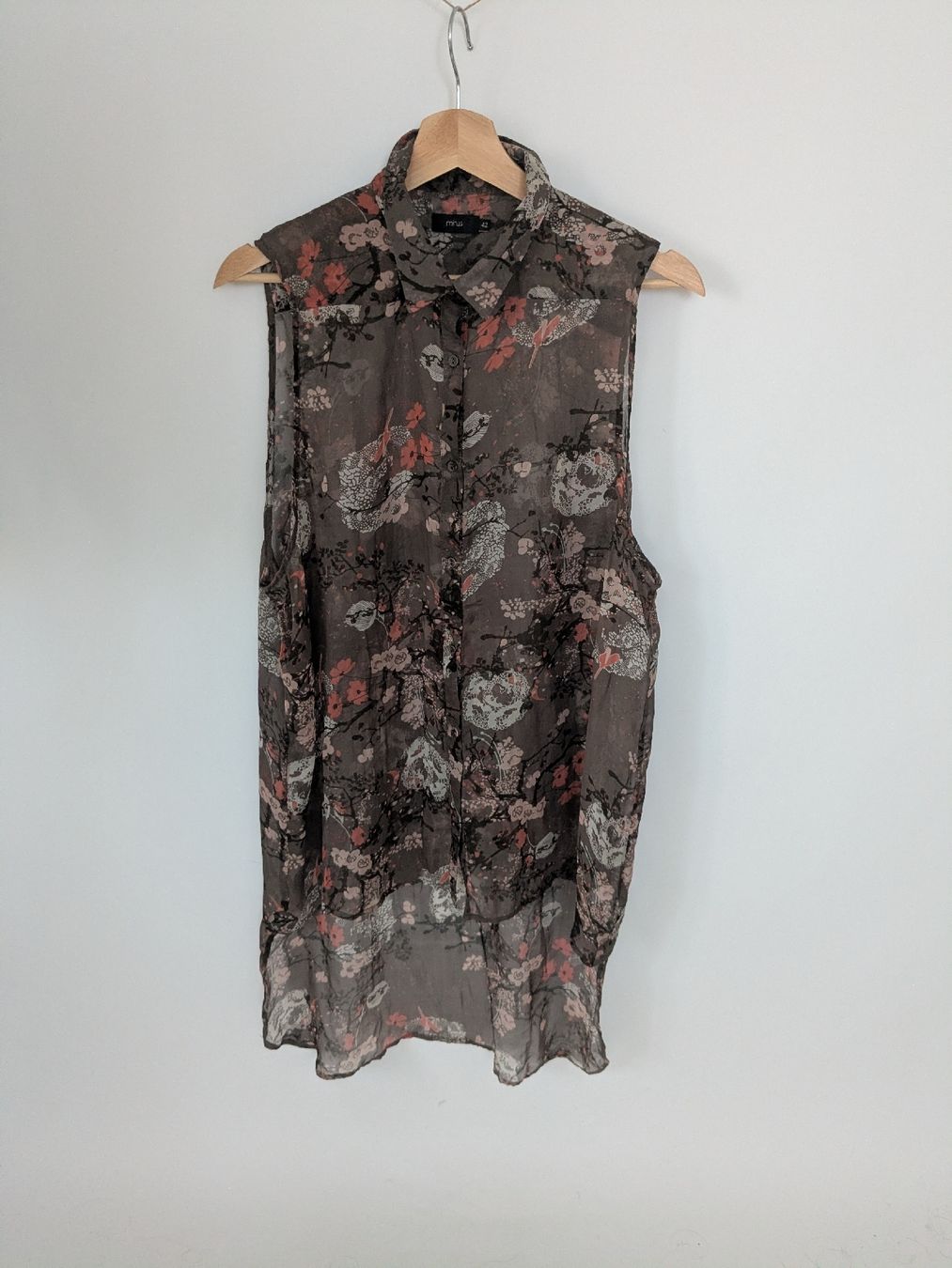 Blusen: Minus Damen Bluse Grösse 42 100% Seide gemustert – Gebraucht aus Rorschach von olg_5qq2 1